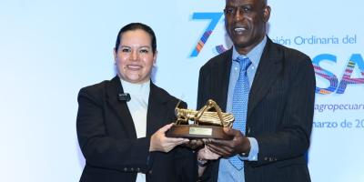 Guatemala pide fortalecer la cooperación en sanidad agropecuaria al asumir presidencia del CIRSA