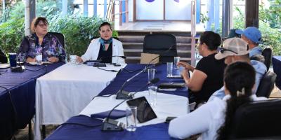 Acuerdan acciones para impulsar la producción y competitividad del camarón