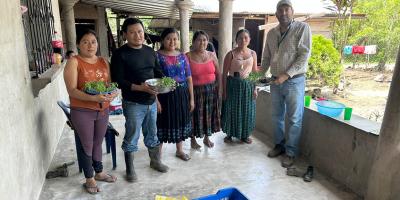 Beneficiadas a 62 familias con entrega de pilones en San Luis