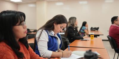 Capacitan a personal municipal para mejorar la gestión de recursos públicos