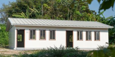 Más de 200 estudianes se benefician con módulos educativos en Patulul