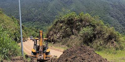 Comunidades de Lanquín y Cahabón se benefician con mejoras en carretera 