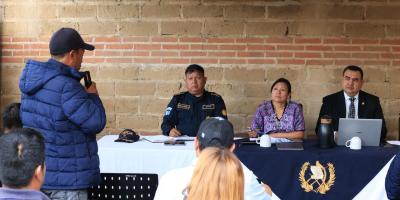 Autoridades y transportistas dialogan sobre tarifas en Sacatepéquez