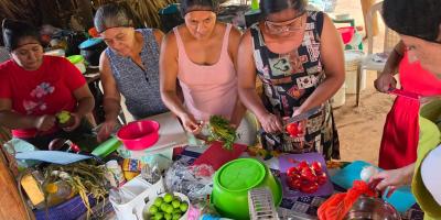 Familias de Taxisco aprenden a preparar la tilapia como opción nutritiva