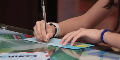 Correos impulsa el servicio de abonados filatélicos para fortalecer la cultura postal 