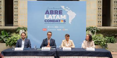 Funcionarios de gobierno y representanes de sociedad civil participaron en la conferencia de prensa.