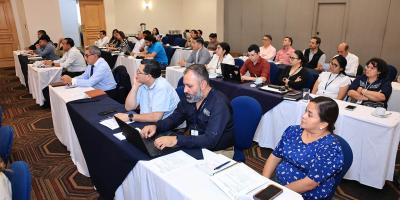 Técnicos y profesionales capacitados en sistema Keyline