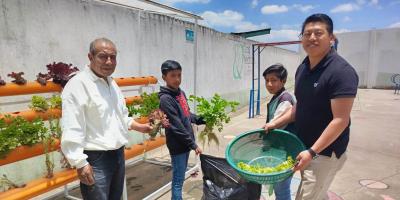 Estudiantes de Chimaltenango aprenden tecnologías agrícolas de siembra