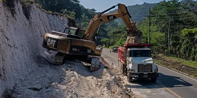 Ampliación de carriles agilizará el paso entre Guatemala y El Salvador