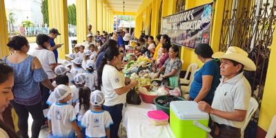 Impulsan economía en El Progreso con la Feria del Agricultor 