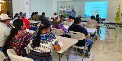 Instruyen a proveedores del Programa de Alimentación Escolar en Chimaltenango