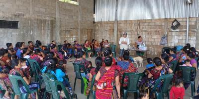 Mujeres de San Juan Sacatepéquez se capacitan para prevenir el Gusano Barrenador