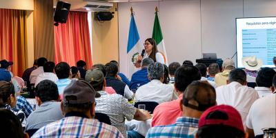 Productores aprenden el régimen especial de integración de los sectores primario y pecuario