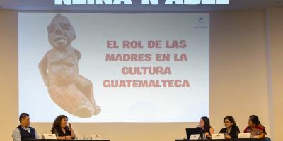 Conversatorio “Del legado de la Reina K’abel a las mujeres de hoy
