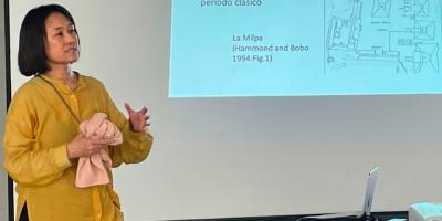 Brindan conferencia sobre estructuras postclásicas del sitio arqueológico Tayasal