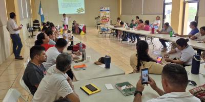 Centros educativos de Zacapa fortalecen conocimientos sobre huertos pedagógicos 