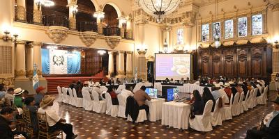 Gobierno presenta avances en financiamiento productivo, turismo comunitario, patrimonio cultural y planificación nacional junto a autoridades indígenas ancestrales