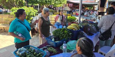 Impulsan Feria del Agricultor en San Cristóbal Acasaguastlán
