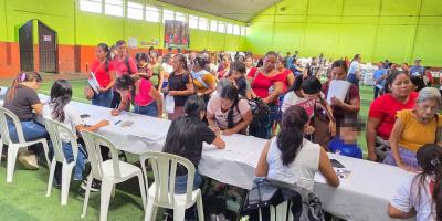 Más de 10 mil familias reciben alimentos y fortalecen su seguridad alimentaria
