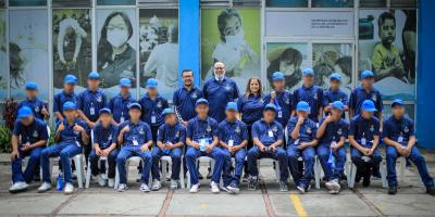 Residencia Onice II celebra su noveno aniversario con una gira recreativa y educativa en Guatemala