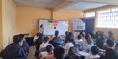 Casa de Desarrollo Cultural de Totonicapán imparte charla sobre la astronomía maya. 