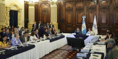 CONASAN aprueba acciones para fortalecer la atención alimentaria y nutricional
