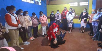 Mujeres fortalecen sus capacidades de respuesta ante emergencias