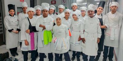 Adolescentes del CCO fortalecen su formación con pasantías en INTECAP