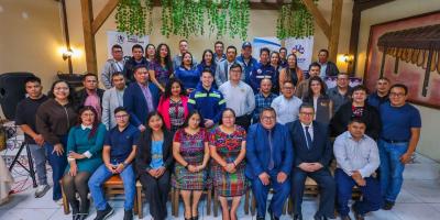 20 empresas de los sectores de alimentos, textiles, comercios, servicios y construcción de Chimaltenango conocieron los programas y servicios públicos de empleo durante el Foro Empresarial.