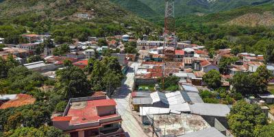 Nueva carretera mejora la vida en Marajuma, El Progreso