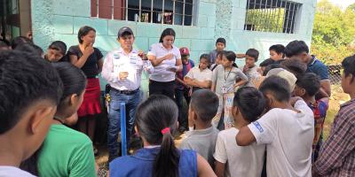 Alumnos aprenden agricultura por medio del huerto escolar pedagógico