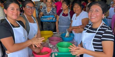 Transforman el tamarindo en dulces típicos para impulsar la economía comunitaria