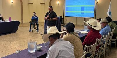 Capacitan a nuevos observadores climáticos en el manejo e interpretación de datos pluviométricos