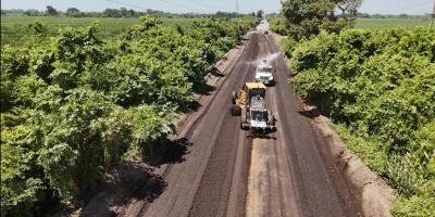 Avanza pavimentación en nueva carretera entre La Democracia y San José, Escuintla