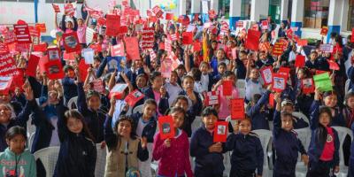 Más de 800 niñas participan en Feria Informativa