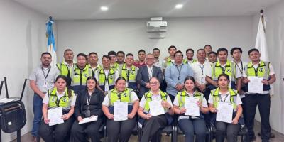 Capacitan a personal de AILA en rayos X para reforzar inspección de equipaje y carga