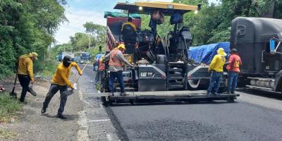 Recuperan la carretera para facilitar la circulación por Gualán