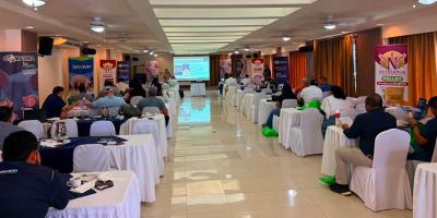 Porcicultores aprenden cómo prevenir el Gusano Barrenador