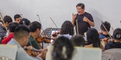 Orquesta de Apoyo a la Formación Artística (OAFA) afina detalles para su concierto inaugural. 