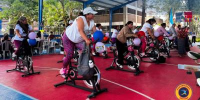 Marimba y spinning se encuentran en la Fiesta Agostina del Centro Deportivo Gerona