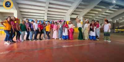 La Academia de Baile Latino celebra agosto con música, sabor y convivencia