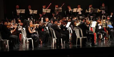 Orquesta de Apoyo a la Formación Artística celebra con música los 45 años del Teatro de Bellas Artes. 