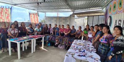 Mujeres kaqchikeles se capacitan en propiedad intelectual del arte textil