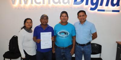 En Suchitepéquez 100 familias redciben subsidios para construir su vivienda