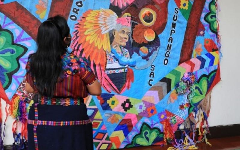 Barriletes gigantes son atracción en Guatemala