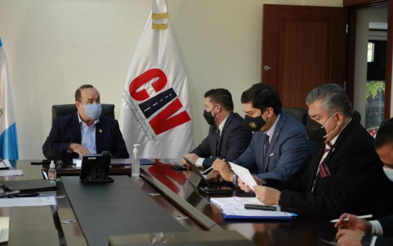 Reunión del presidente Alejandro Giammattei en el Ministerio de Comunicaciones, Infraestructura y Vivienda. / Foto: Marvin García