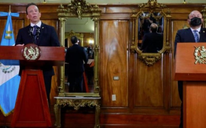 Conferencia de Prensa.