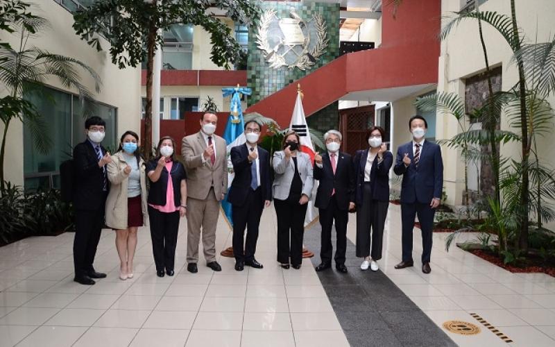 Reunión con delegación de Corea