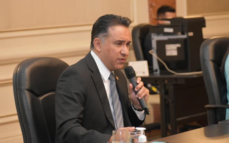 mario rojas espino ministro de ambiente y recursos naturales