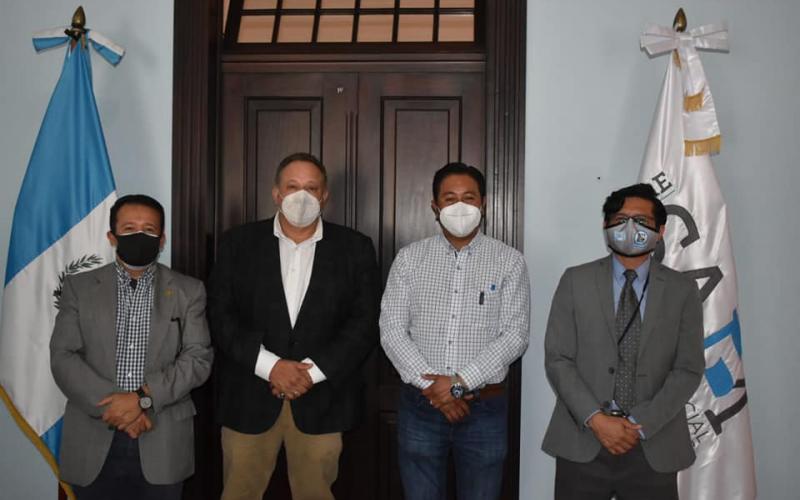 Ing. Luis Ruano y Mesa técnica